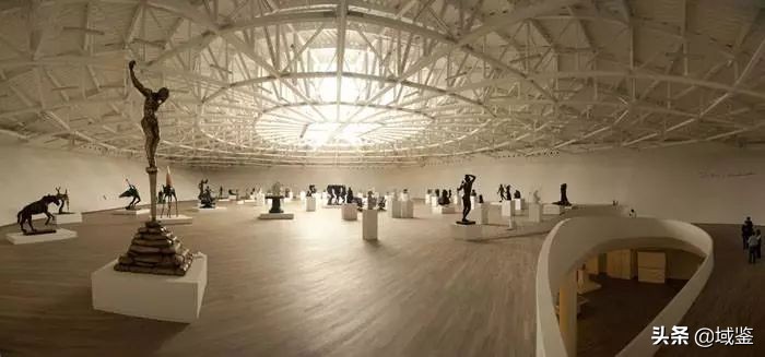 年度收藏家十大富豪,全球华人前十位的收藏家排名