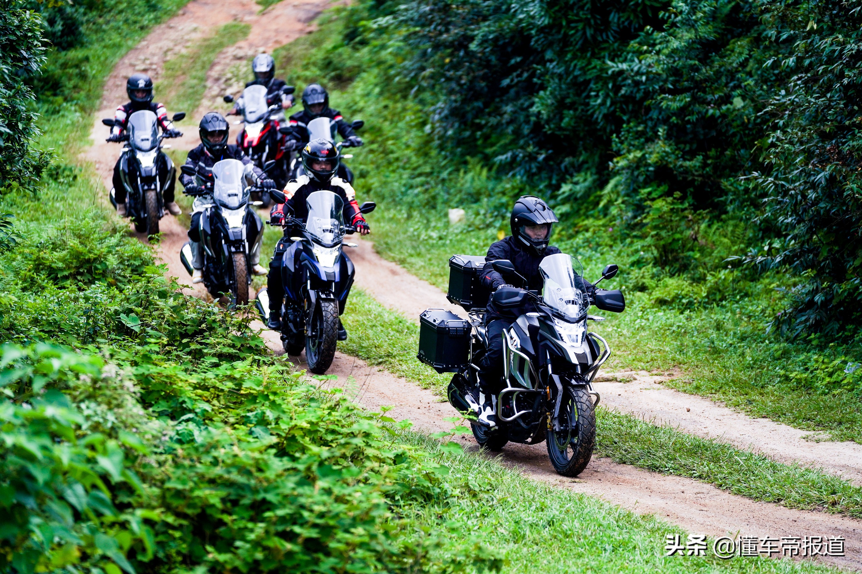 五羊本田cb190x最新测评视频,新启程摩托车