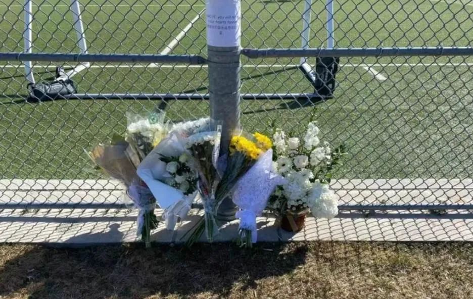 42岁加拿大华人建筑师踢球猝死!留下*女幼**妻子年迈父母无尽悲伤