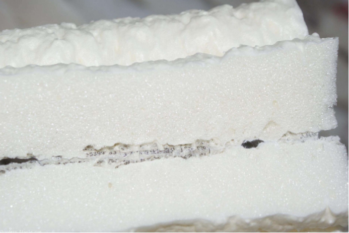 窗户和墙体发泡胶裂缝怎么办,窗框与墙体填缝发泡剂