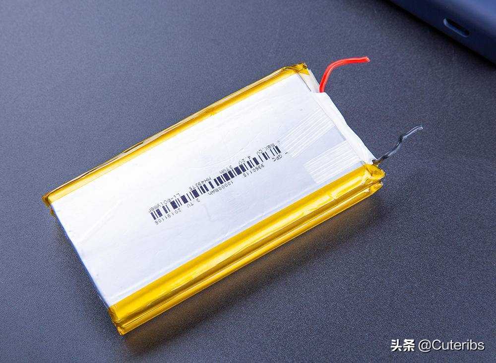 绿联超级快充充电宝拆解,绿联100w二合一氮化镓充电宝拆解