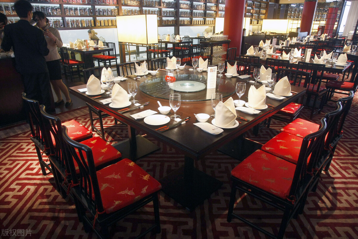 现在开餐饮店做什么最好呢,开餐饮的经验