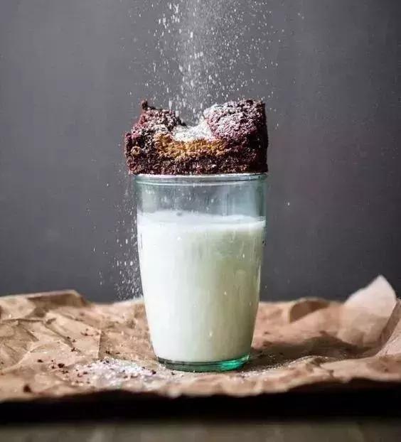 感冒药吃多了伤肝二十多岁女生,18岁少女吃两种感冒药死了