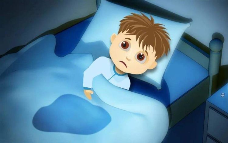 6岁的孩子经常尿床是怎么回事,6岁孩子还尿床到底应不应该把尿