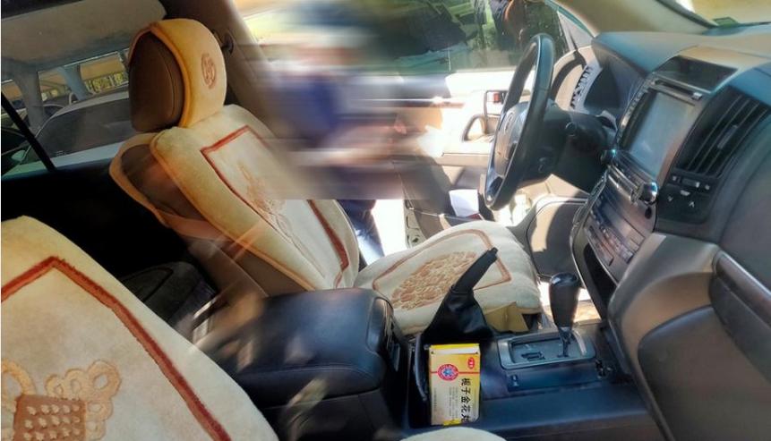 ,拍卖成功宁夏贺兰县车牌号宁AND229丰田兰德酷路泽一辆