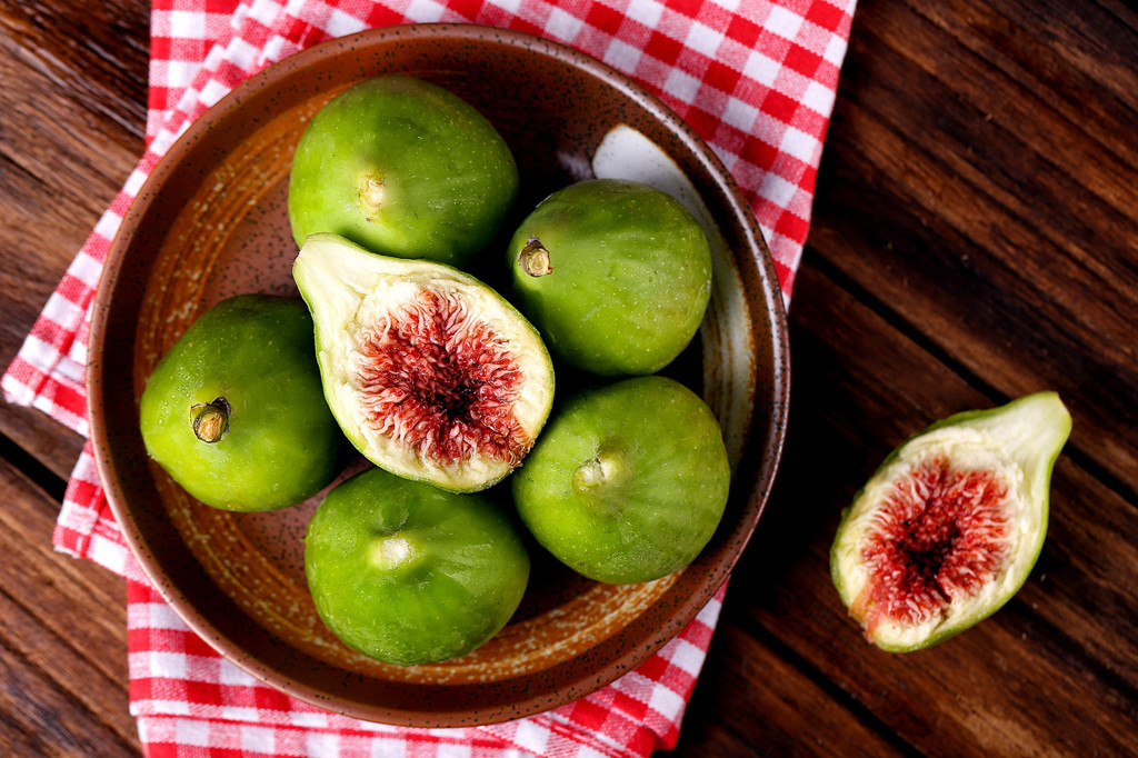 未成熟无花果的正确吃法,简单又好吃的无花果