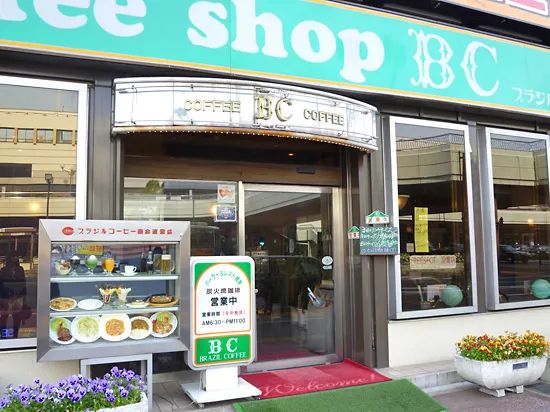 宸℃父鏃ユ湰,鏃ユ湰浜兘宸℃父