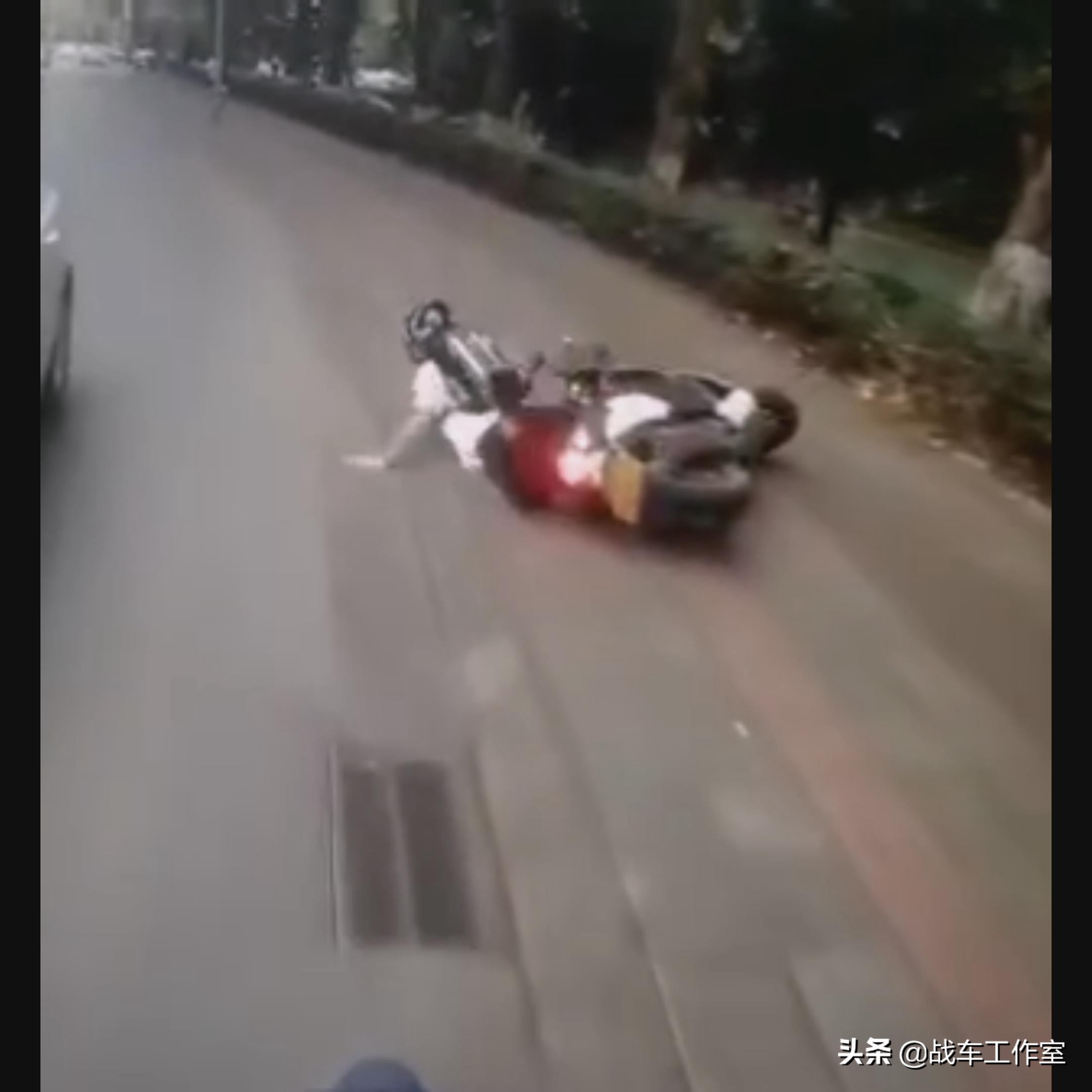 澶寸洈瀵硅溅鍙嬬殑褰卞搷,澶寸洈瀵硅溅鍙嬬殑鍗卞