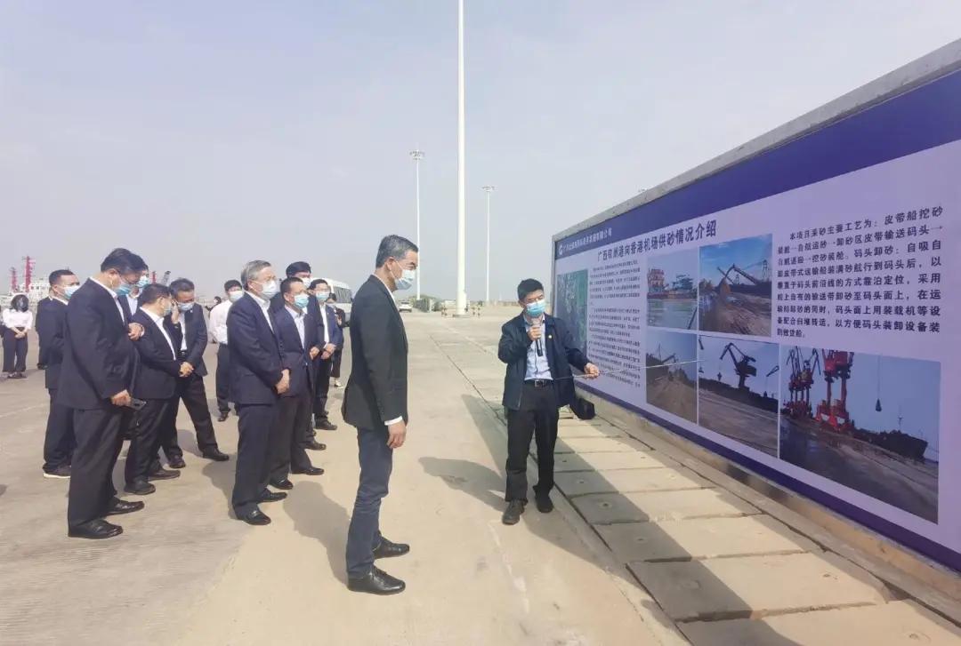 香港商报专访梁振英：香港「超级联系人」角色未弱化吁健康码互认融入内循环利港再出发