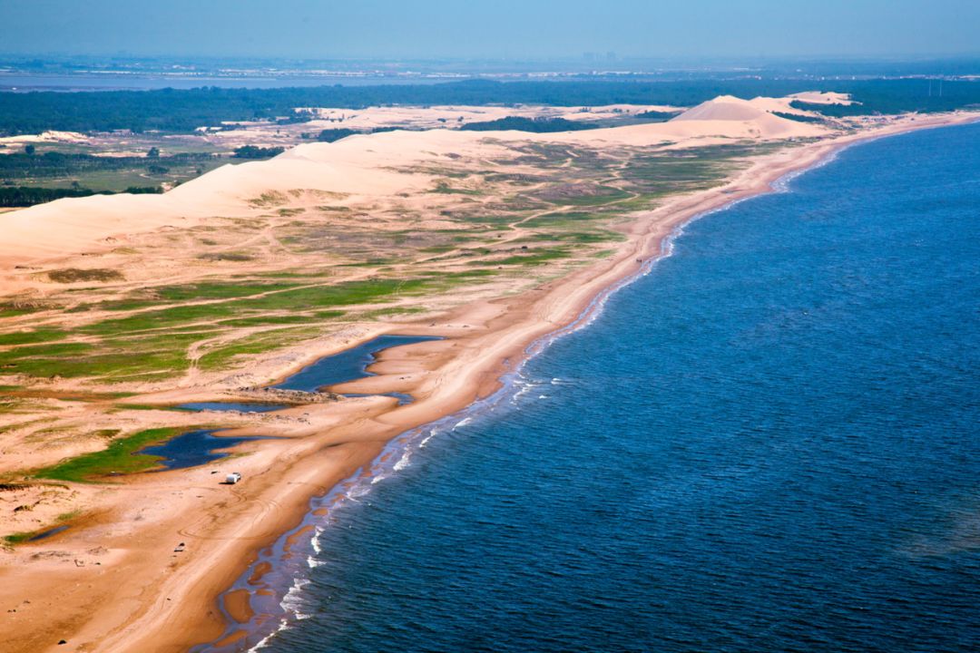 不开玩笑，坐飞机真的有“月票”啦！众多美景等你来撩