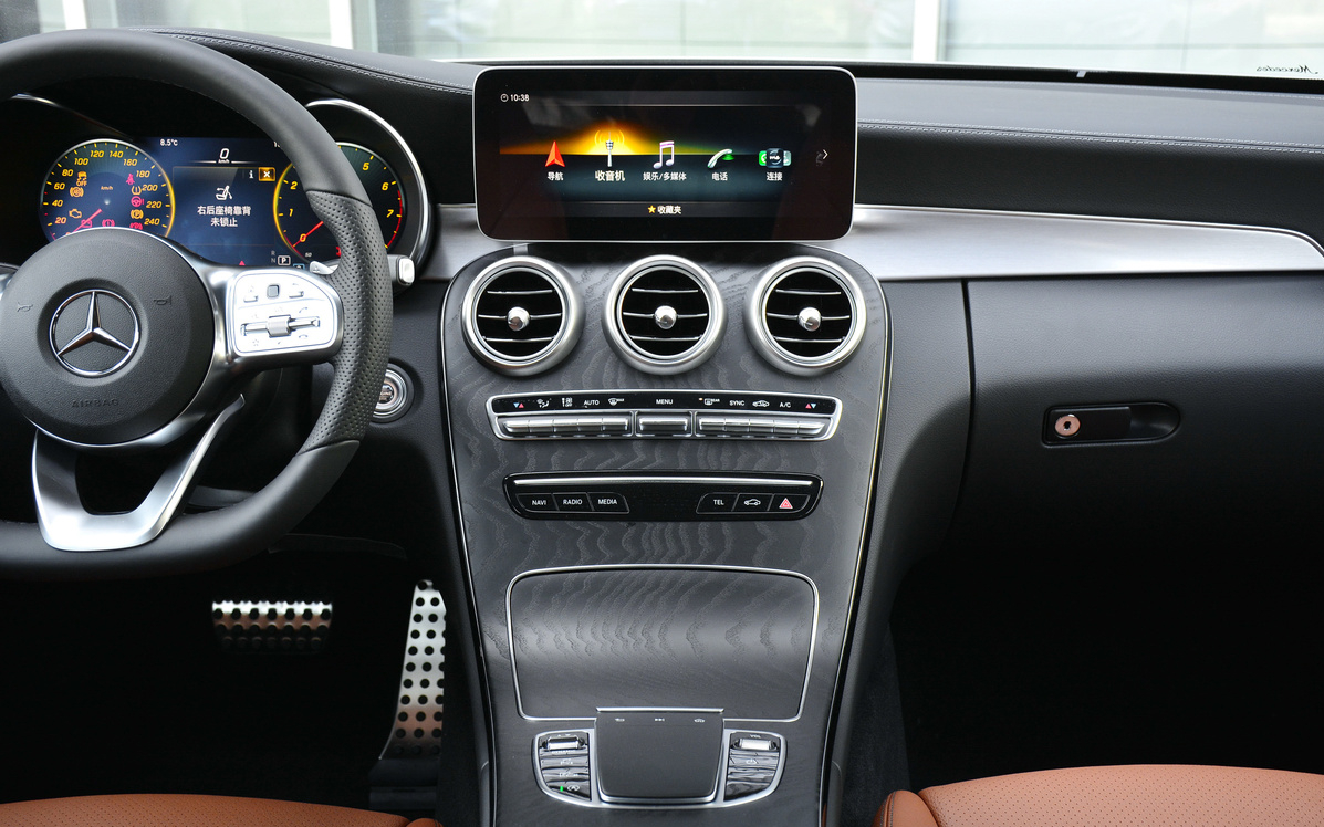 奔驰c260l几秒破百,最厚道豪华b级车