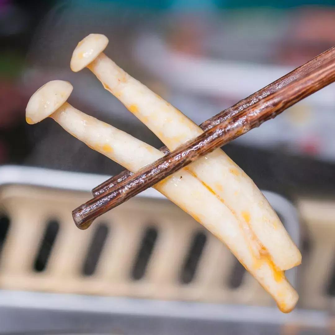 排到凌晨2点！曝光魔都这家「牛排火锅」，1折吃垮老板！