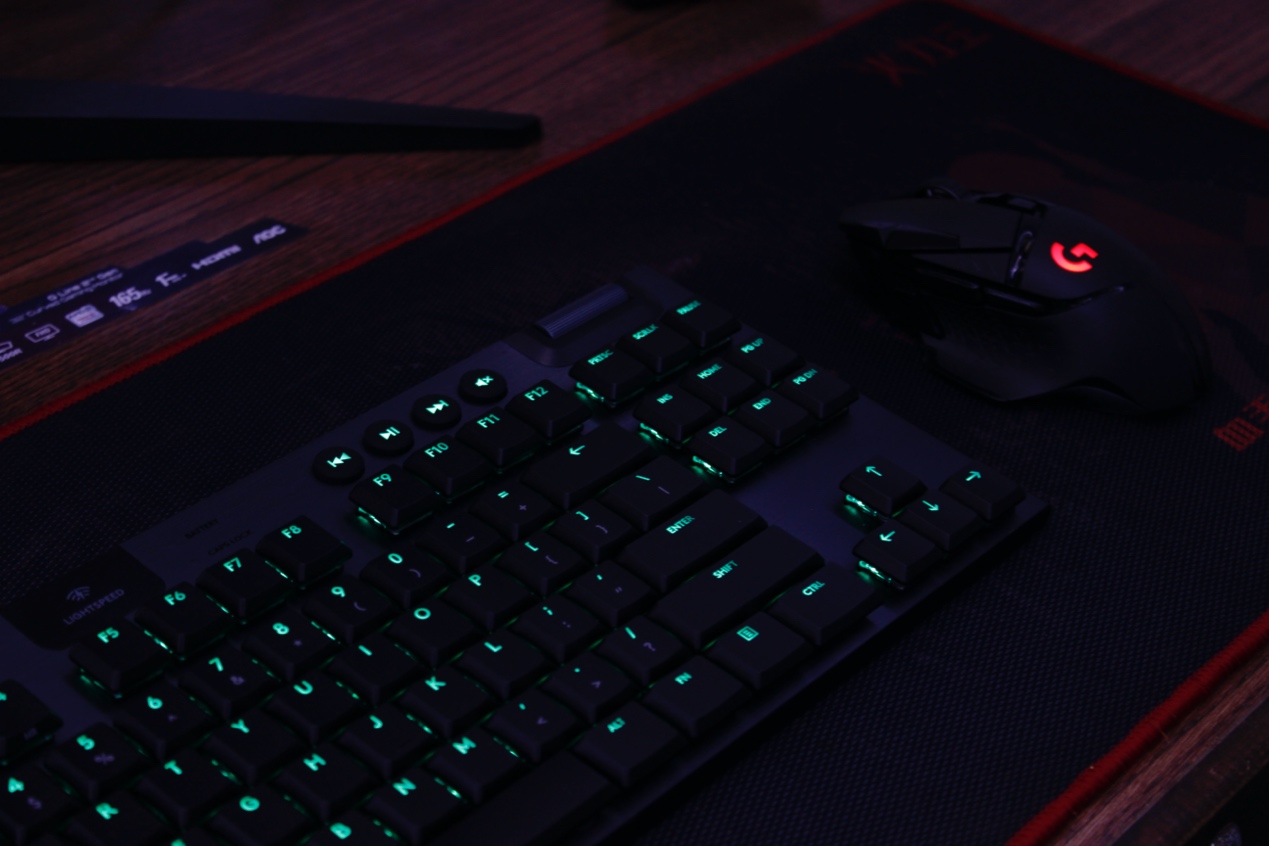 罗技G913评测,打字舒服,手感细腻,但是价格会劝退普通用户