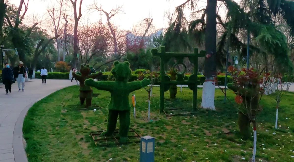 西安莲湖公园要门票吗,西安莲湖公园历史