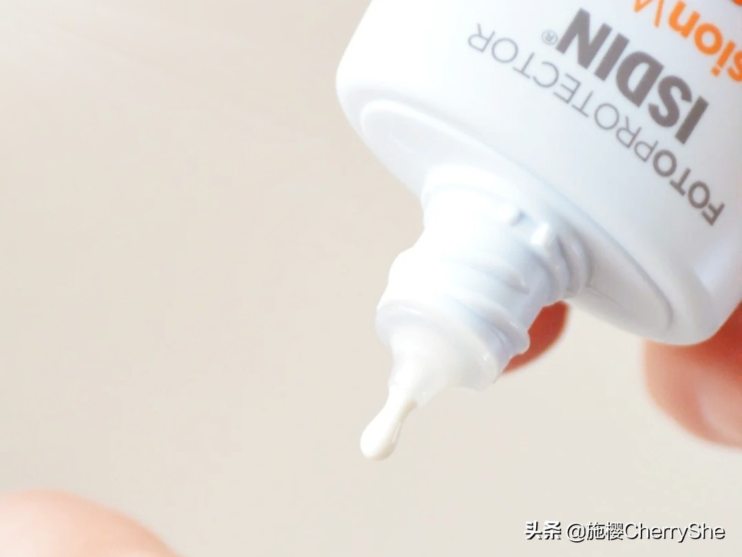 适合油皮防晒效果比较好的防晒霜,十大公认好用的防晒霜油皮