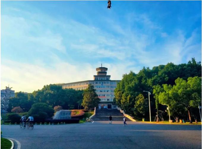 国内两大榜单双重认证:湖北这所高校,实力稳坐民族类大学全国第2名!