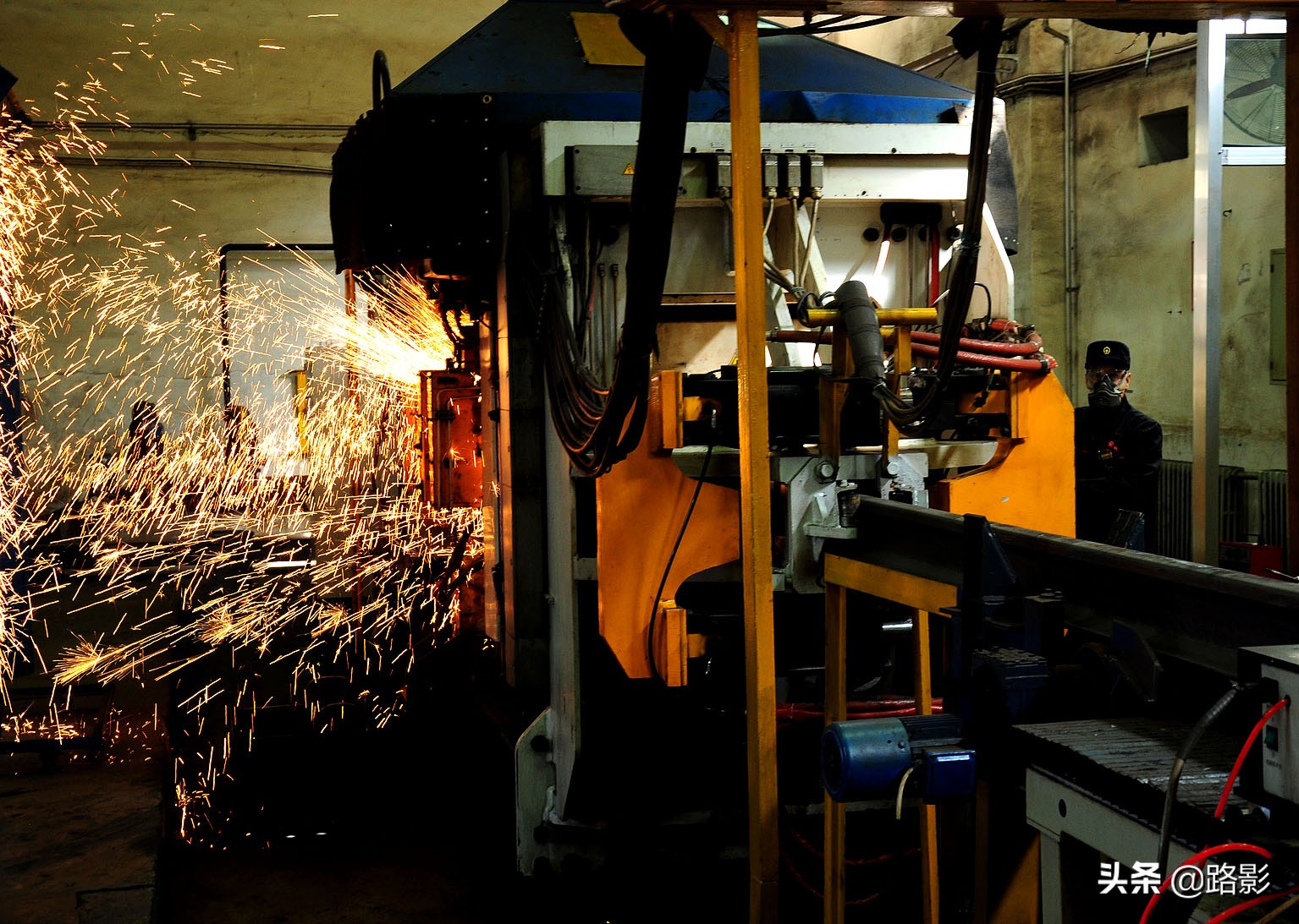 抗击疫情守护平安摄影征稿,战疫情保春运铁路警察在行动