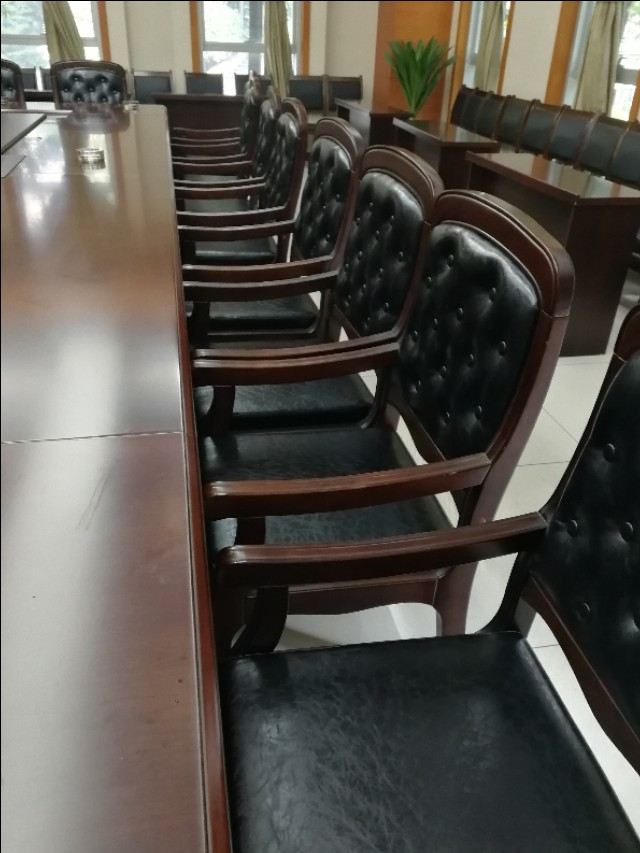 皮椅翻新换面,皮椅修复翻新