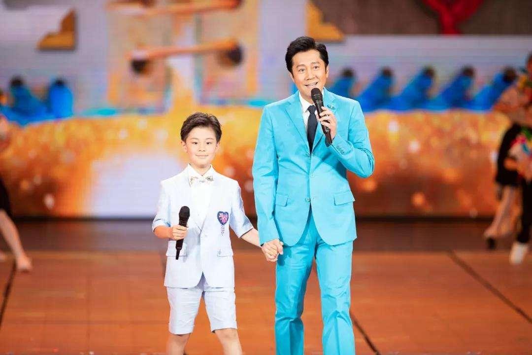 蔡国庆带孩子上节目,蔡国庆带儿子参加一档节目