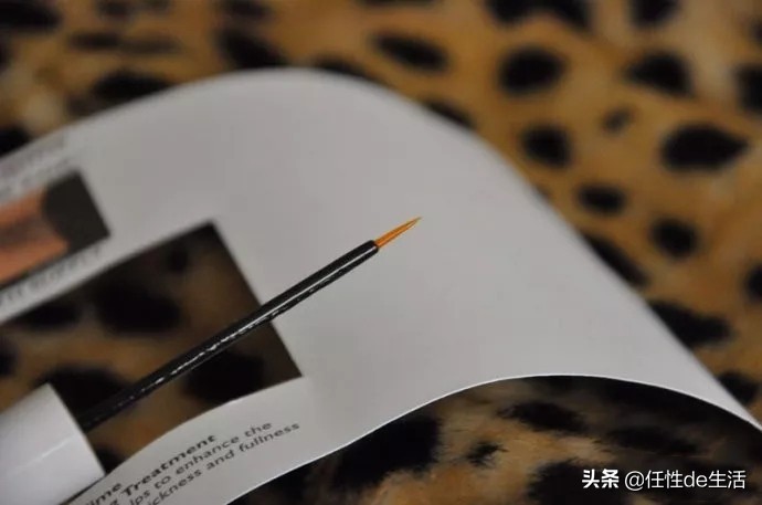 没有睫毛膏怎么化妆好看,怎么化妆不需要眼影睫毛膏