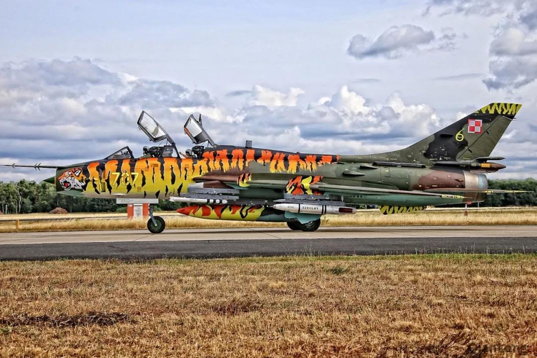 美国航母北约演练俄怎样应对,无人机对付美国航母