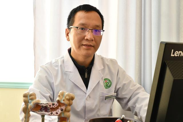 温水坐浴的禁忌症有哪些,温水坐浴对肠道疾病哪些帮助