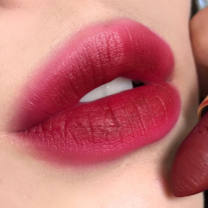 Gucci口红“红出圈”，506用完白一个度，精华钱都省了