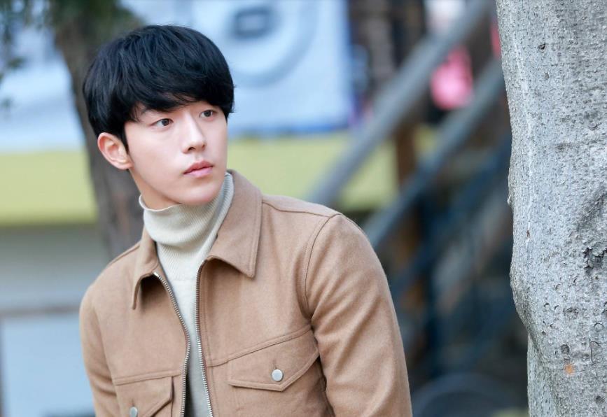 韩国宋仲基李钟硕,宋仲基李钟硕帅气视频