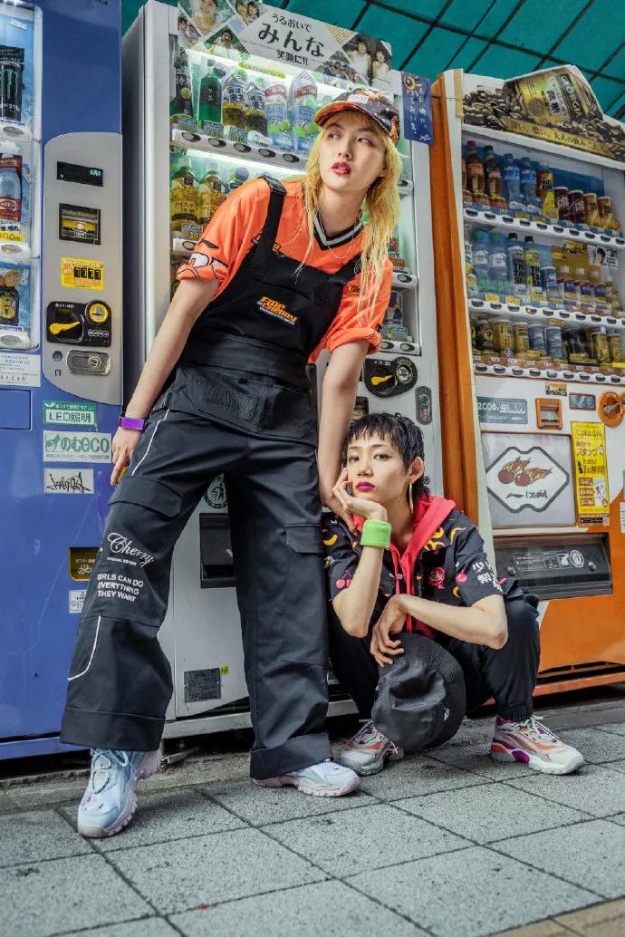 李宁logo换安踏,安踏logo和李宁logo