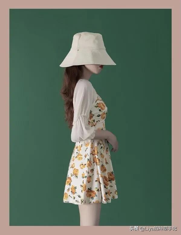 什么款式的泳衣显高级感,一款好看的泳衣时髦又高级