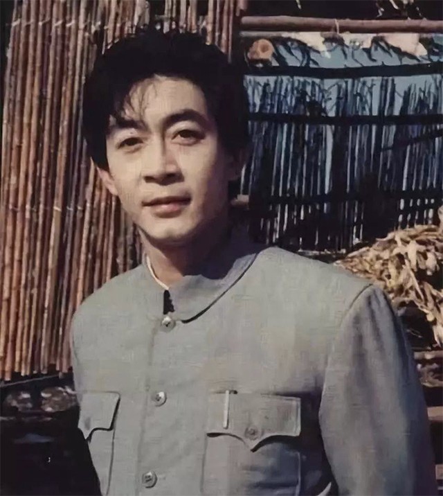 为钱反咬恩师,好友葬礼宣传新剧,六小龄童:完美诠释人如何变猴