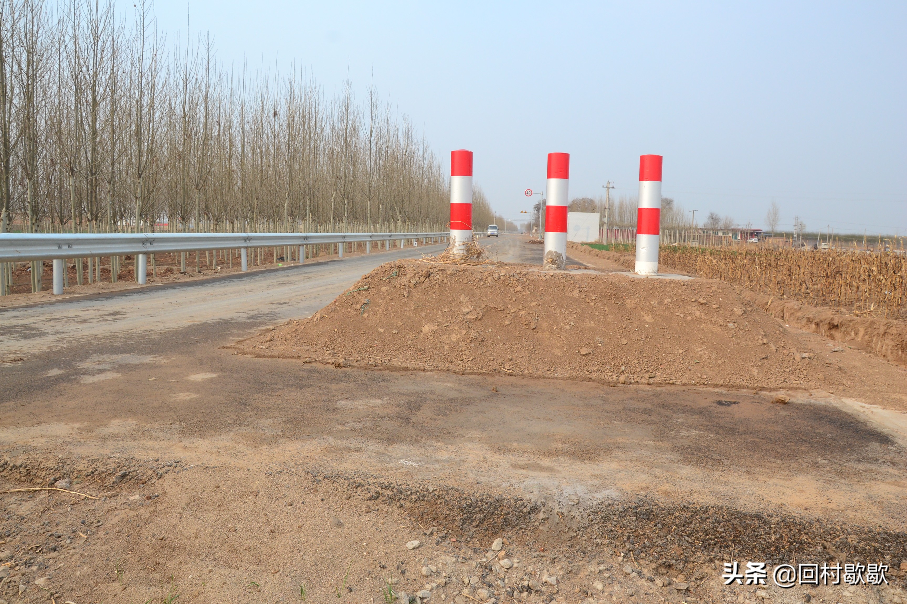 是谁让手握锄头的农民怕这怕那，说起种地都胆小谨慎？别再忽悠了