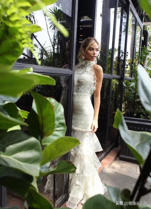 卡卡金球奖和c罗合影,卡卡获得金球奖