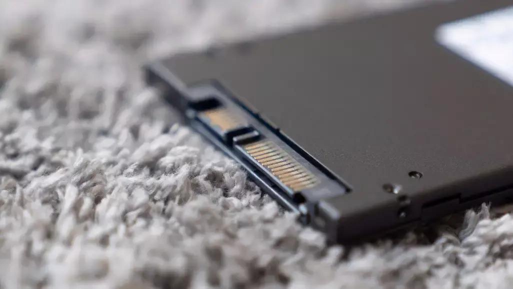 固态硬盘金士顿a400评测,固态硬盘三星870evo和金士顿a400