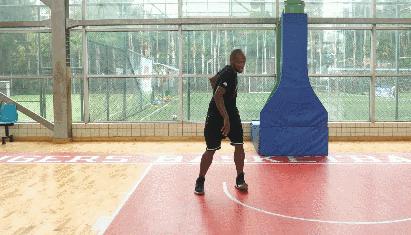 打篮球特别久还是很菜怎么办,多运球就能练好篮球吗