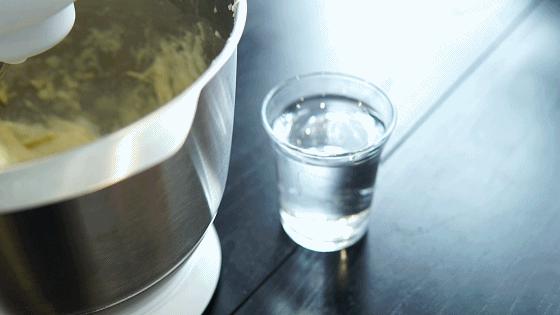 烘焙家用220伏小型和面机,烘焙和面机推荐