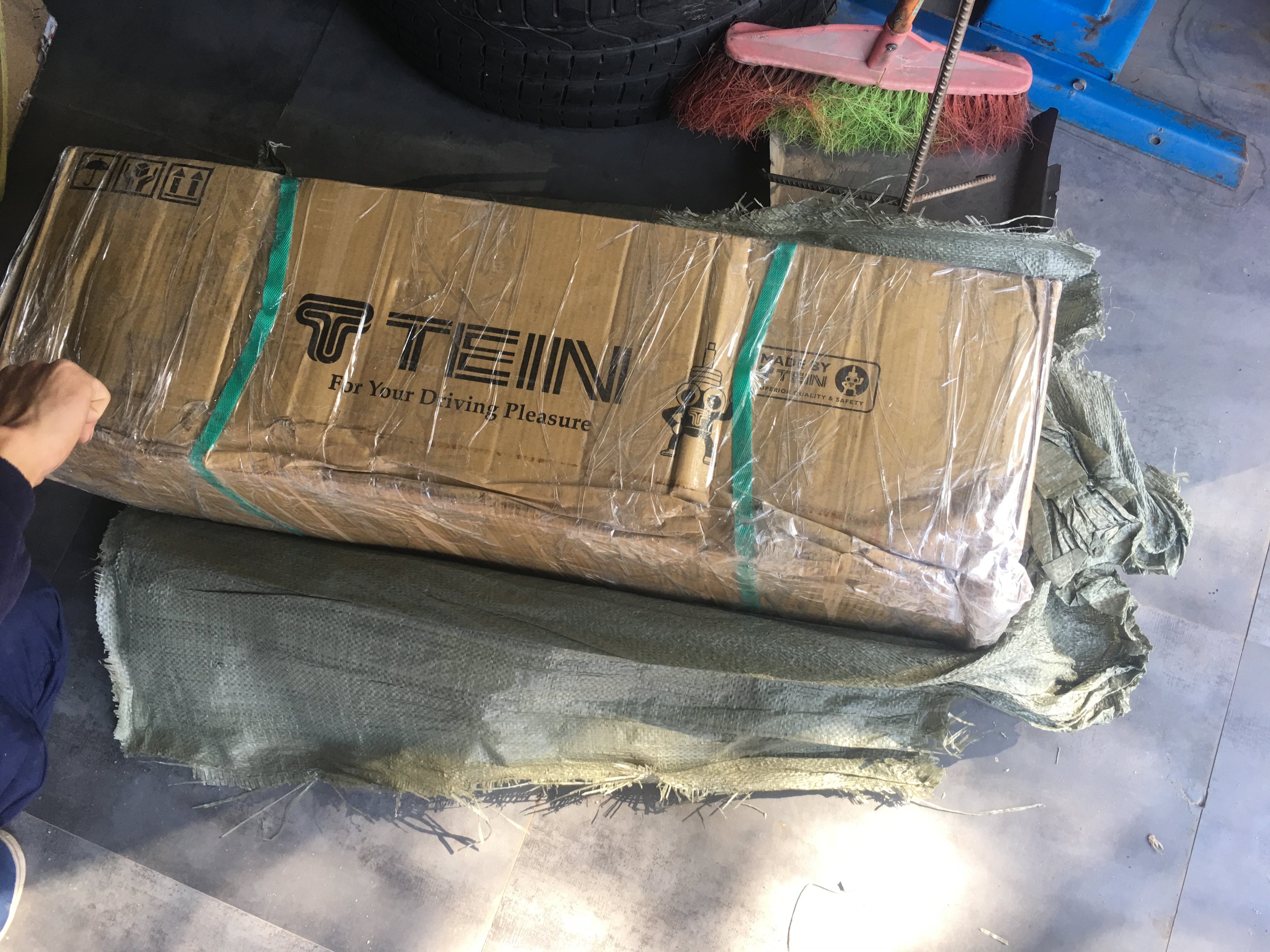 马自达阿特兹改装airbft气动避震,15年马自达阿特兹改装大包围