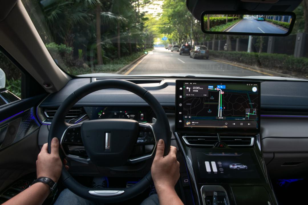 喝摩卡好还是开摩卡好,喝摩卡奶油咖啡