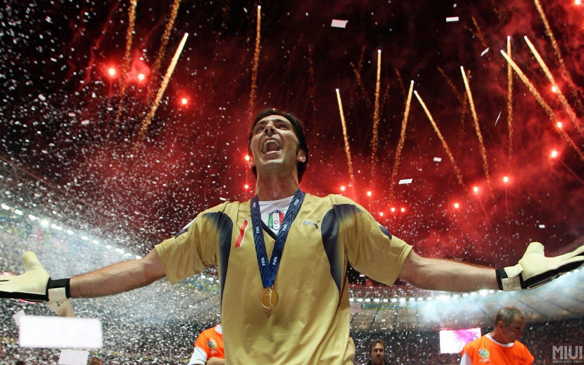 近25年8位门将,布冯是21世纪最伟大门将吗