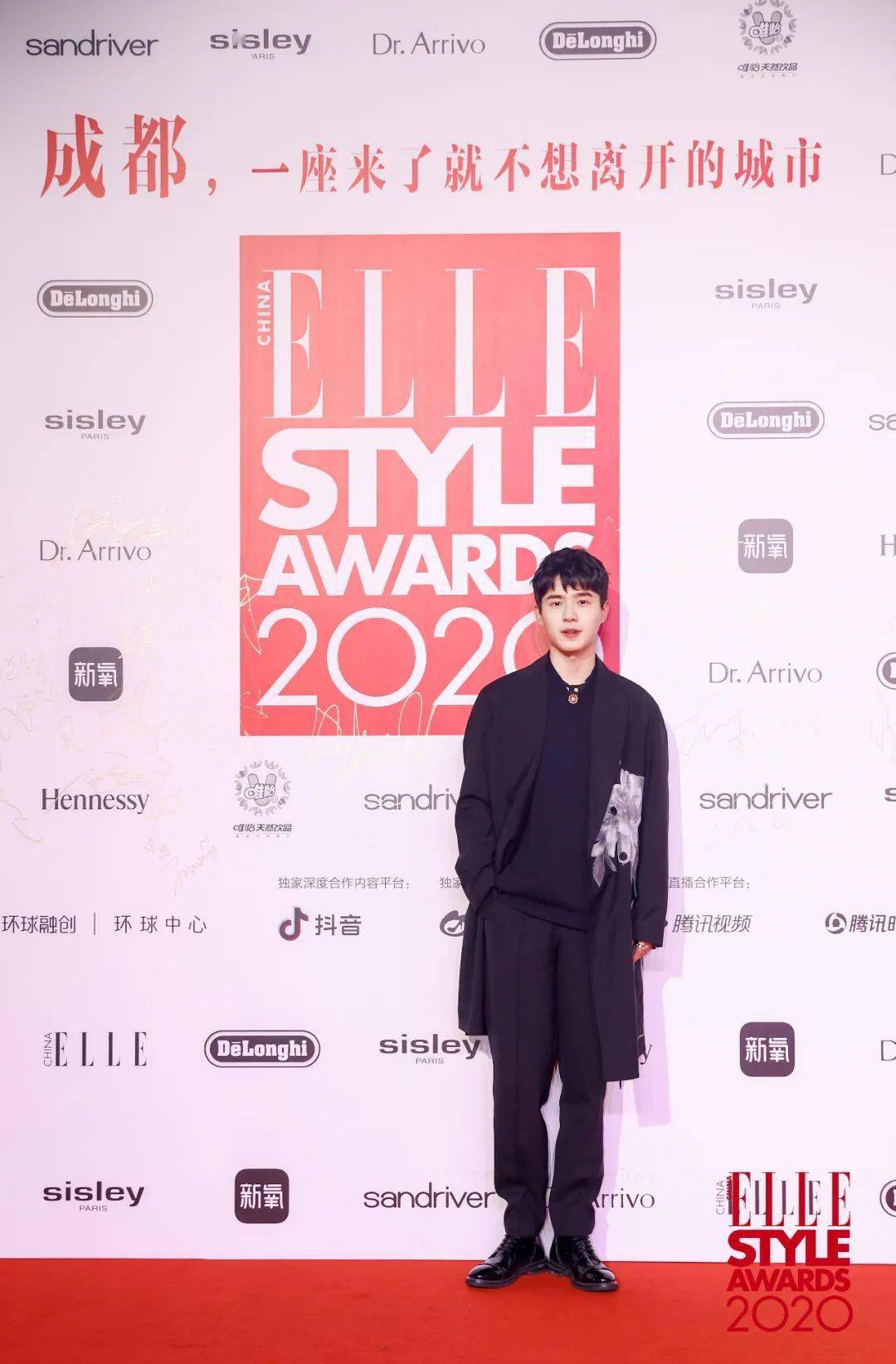 近千位明星大咖空降成都，为了什么？