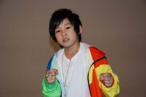 9岁登上春晚和周杰伦合作的人,10岁登上春晚父母为他卖掉房子