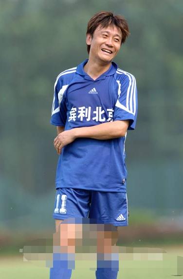 足球小子高峰,前国脚高峰和那英