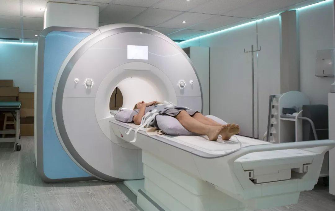 骨肉瘤全身关节疼痛,骨肉瘤的早期的疼痛特点