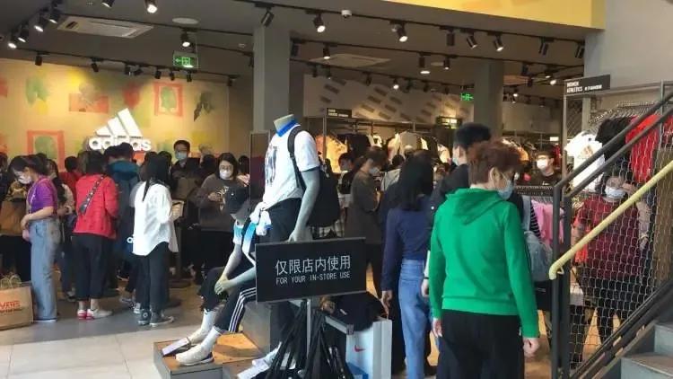 上海哪个奥莱货最多折扣最大,上海五折购物节活动