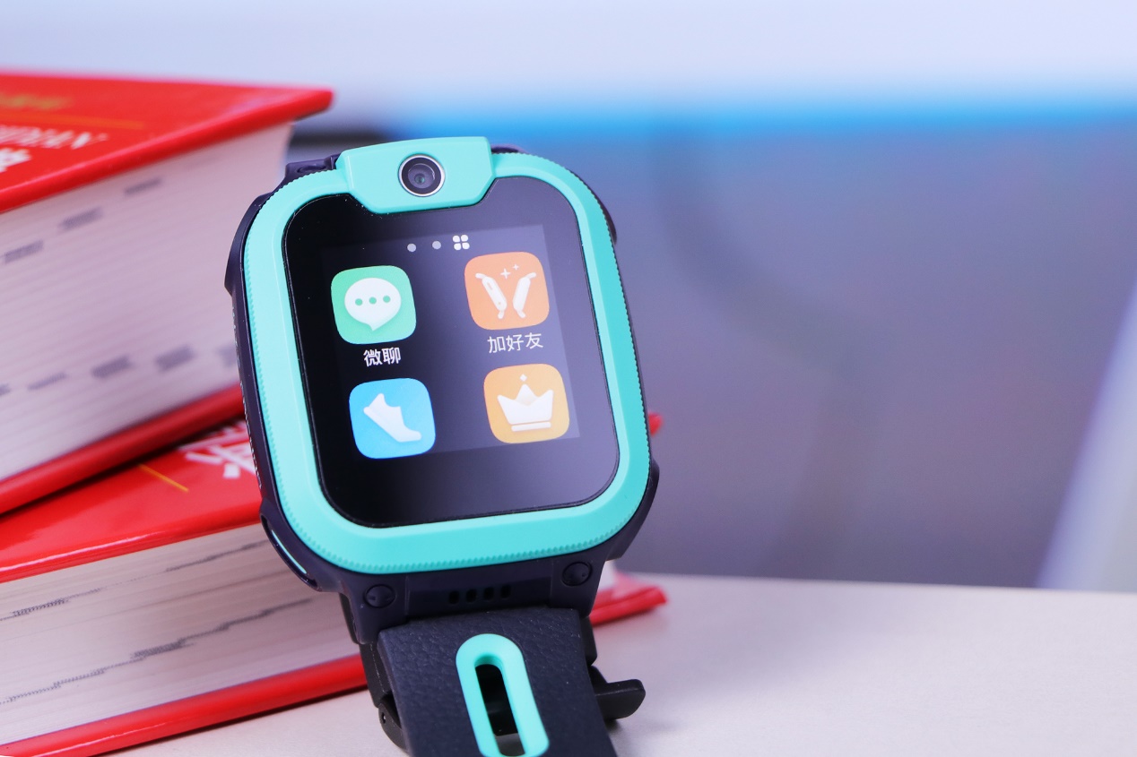 4g全网通小学生天才儿童电话手表,小天才智能儿童4g电话手表z6s