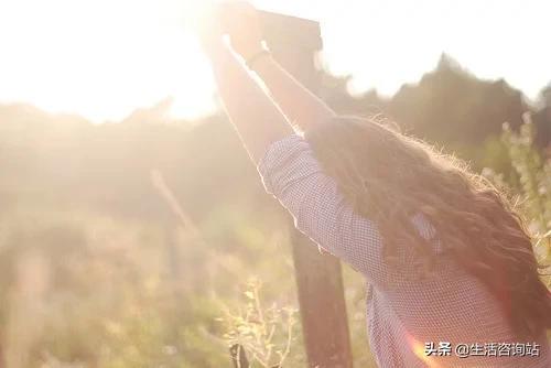 一些人总是在不经意间感动着你,生活中总有一句话会感动到你