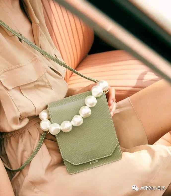 生活中你买过几个让你后悔的包,买得最后悔的包