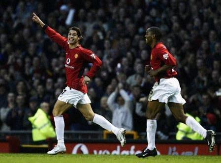 c罗与弗格森天下足球,师徒情深c罗晒与弗格森的合影