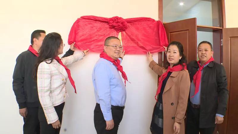 涓冨僵灏忓眿鍏崇埍鐣欏畧鍎跨,涓冨僵灏忓眿鐭冲