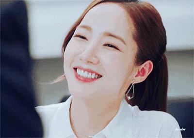 根据自己的脸型选择正确的耳环,长型脸适合戴什么耳环